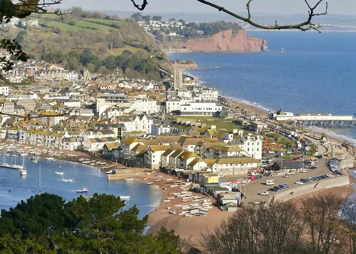 Charming 2Br Cottage In Devon | Fully Equipped & Cosy Retreat