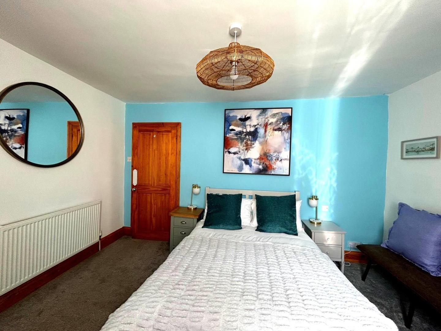 Charming 2br In Devon | Fully Equipped & Cosy Retreat Holiday home *