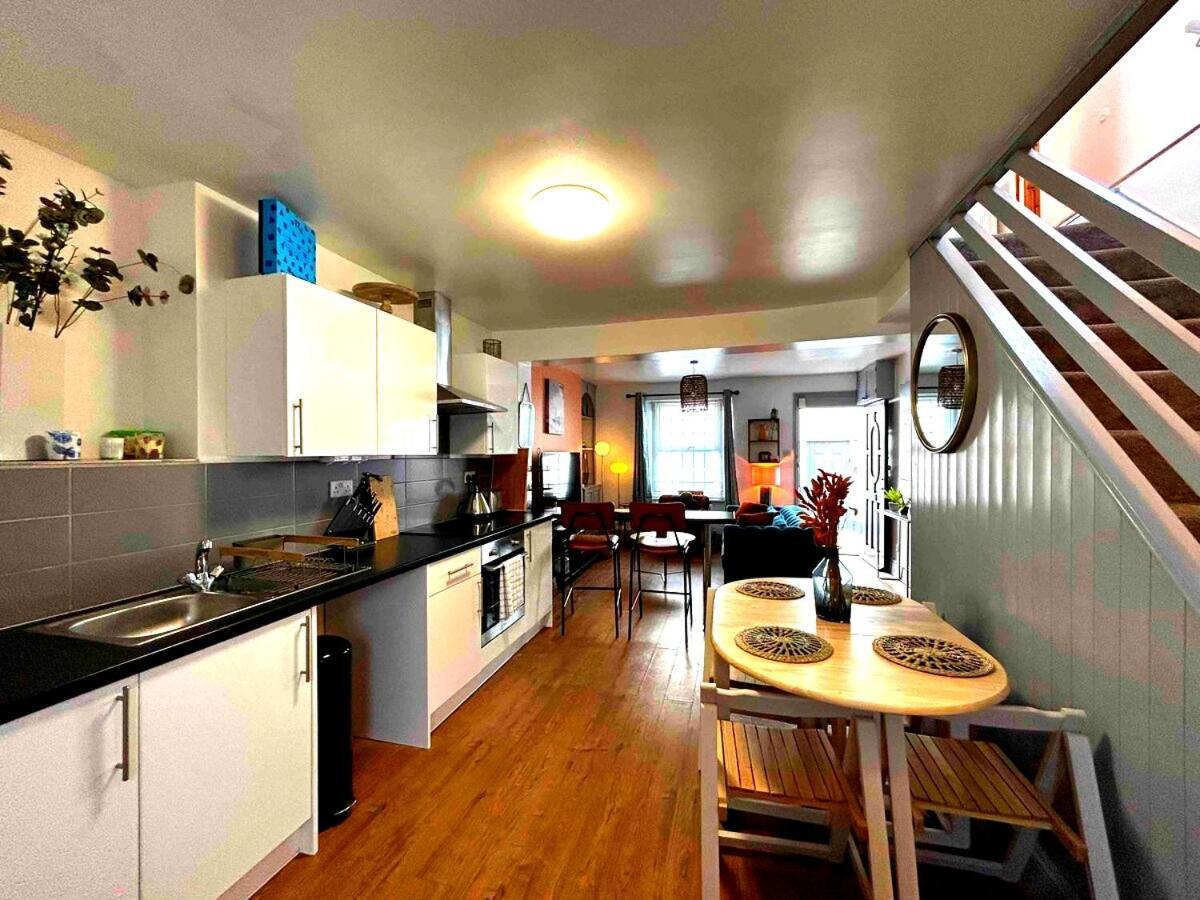 Holiday home Charming 2br In Devon | Fully Equipped & Cosy Retreat Teignmouth